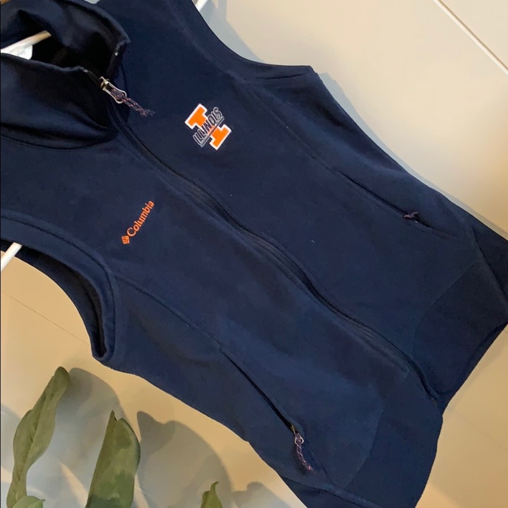 Women’s Columbia Univ of IL fleece vest. Size S